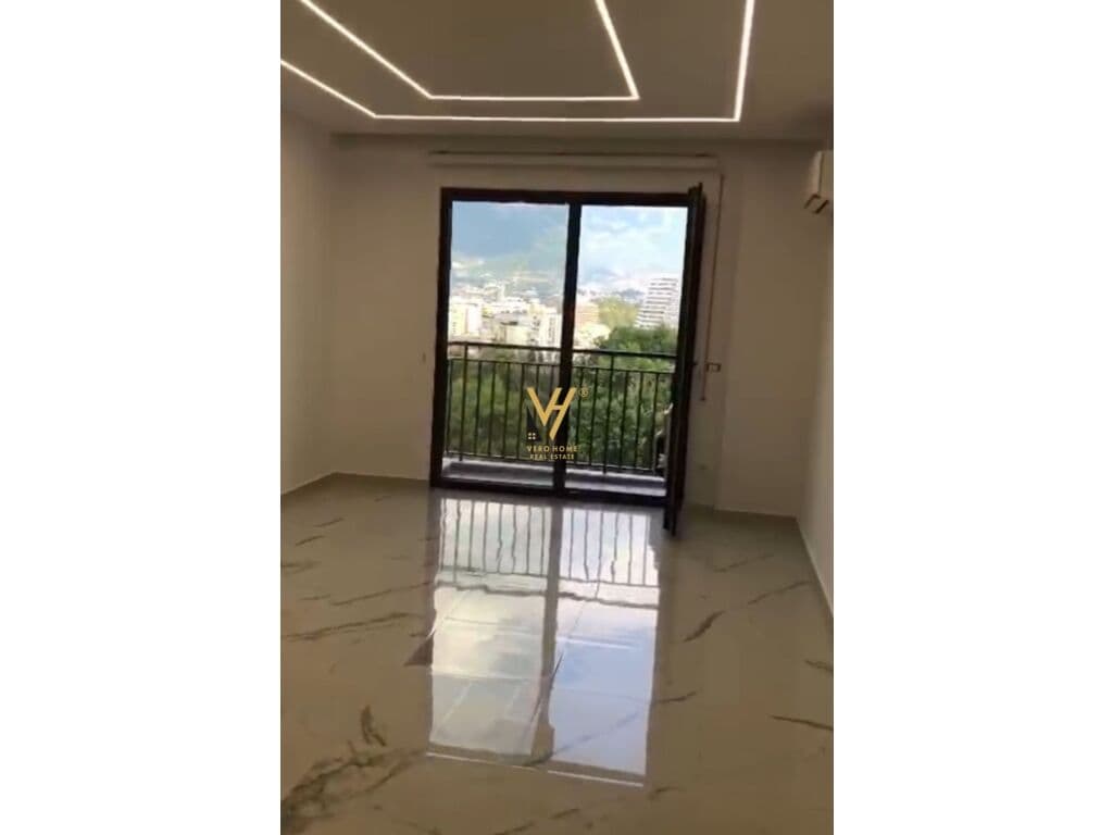 Jepet ambjent biznesi me qera te Kodra e Diellit , 75 m2