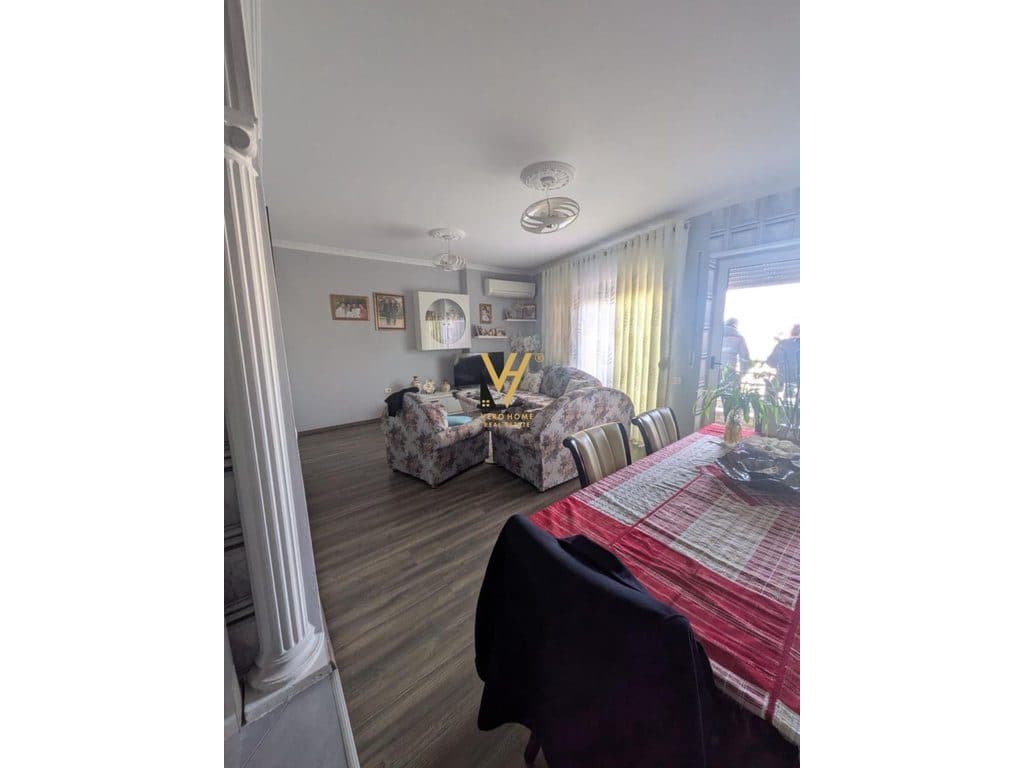 SHITET APARTAMENT 2+1+2 TE STACIONI I TRENIT 270.000 EURO 2