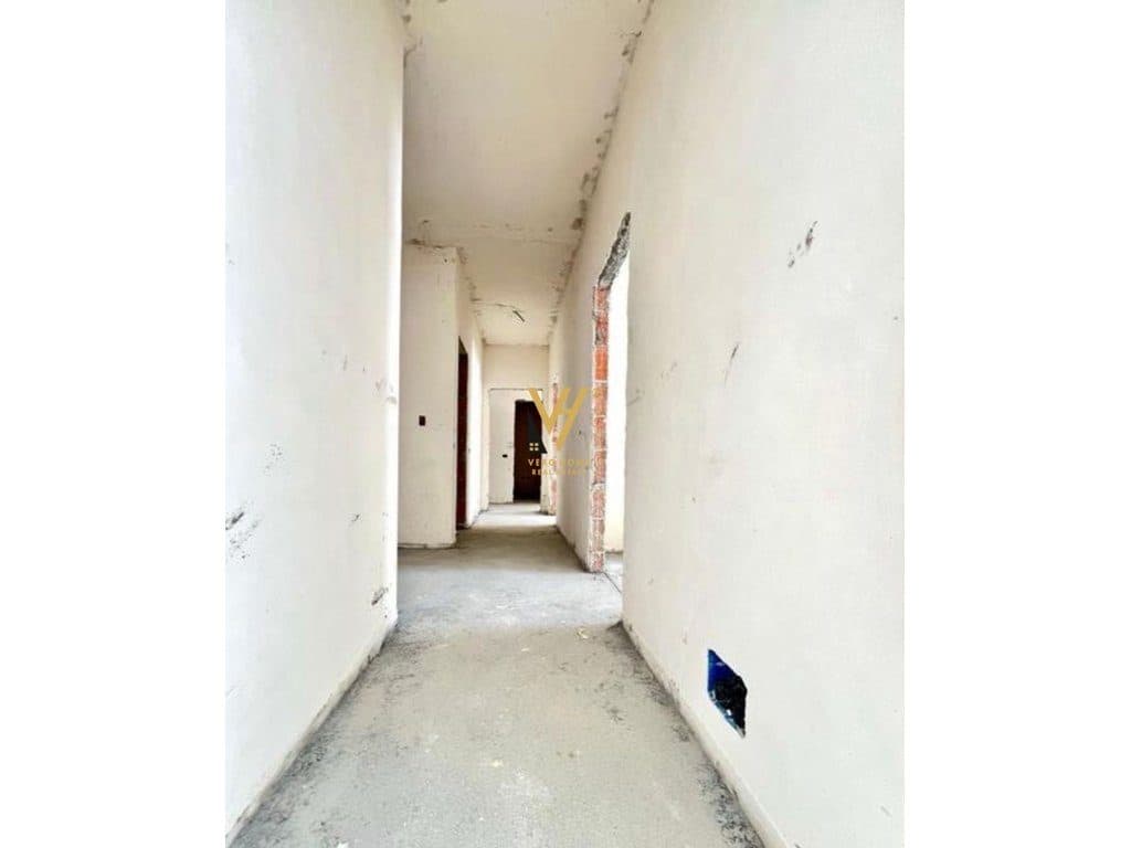SHITET APARTAMENT 3+1+2+BLK TE KOMUNA E PARISIT 429.000 EURO 2