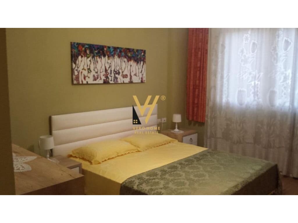 Shitet Apartament 2+1+2+ballkon te Liqeni i Thate 110 m2
