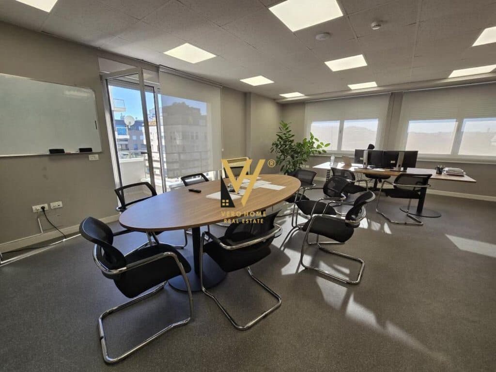 SHITET AMBIENT KOMERCIAL 350 M2 TE SHESHI WILLSON 1.500.000 EURO