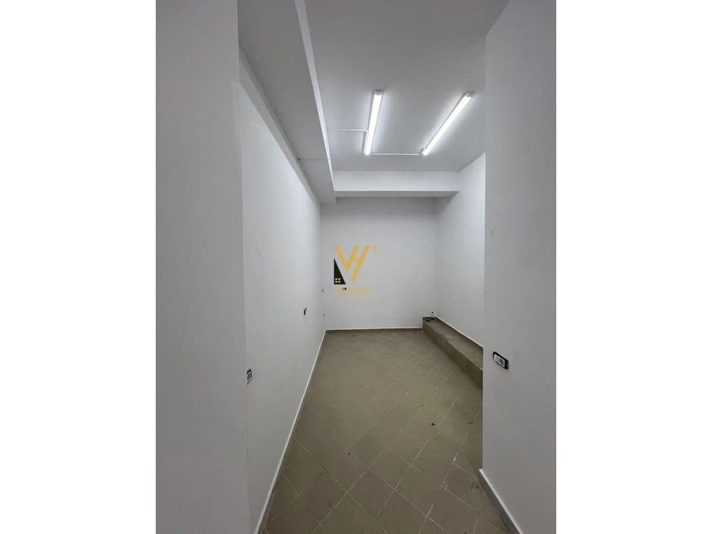JEPET DYQAN 22 M2 ME QERA TE KOPSHTI BOTANIK 37.000 LEKE