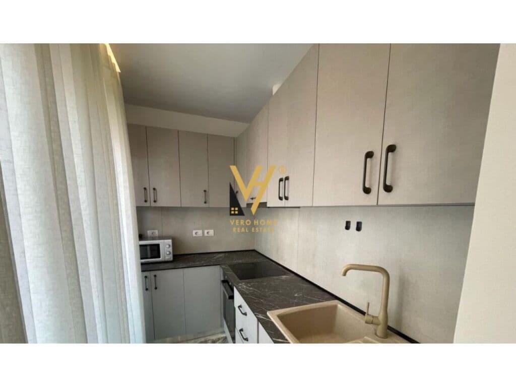 Jepet Apartament 1+1+ballkon me qera te Unaza e Re 80 m2 4
