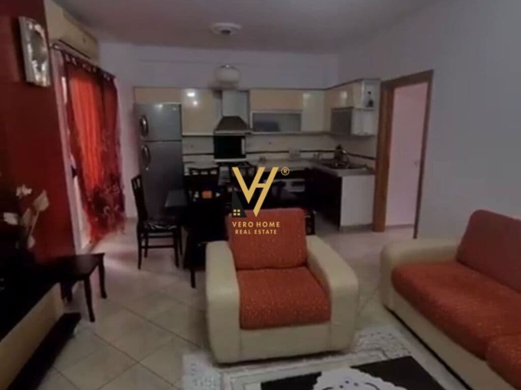 Jepet Apartament 2+1+2+2 ballkon me qera te Rruga Bardhyl 84 m2