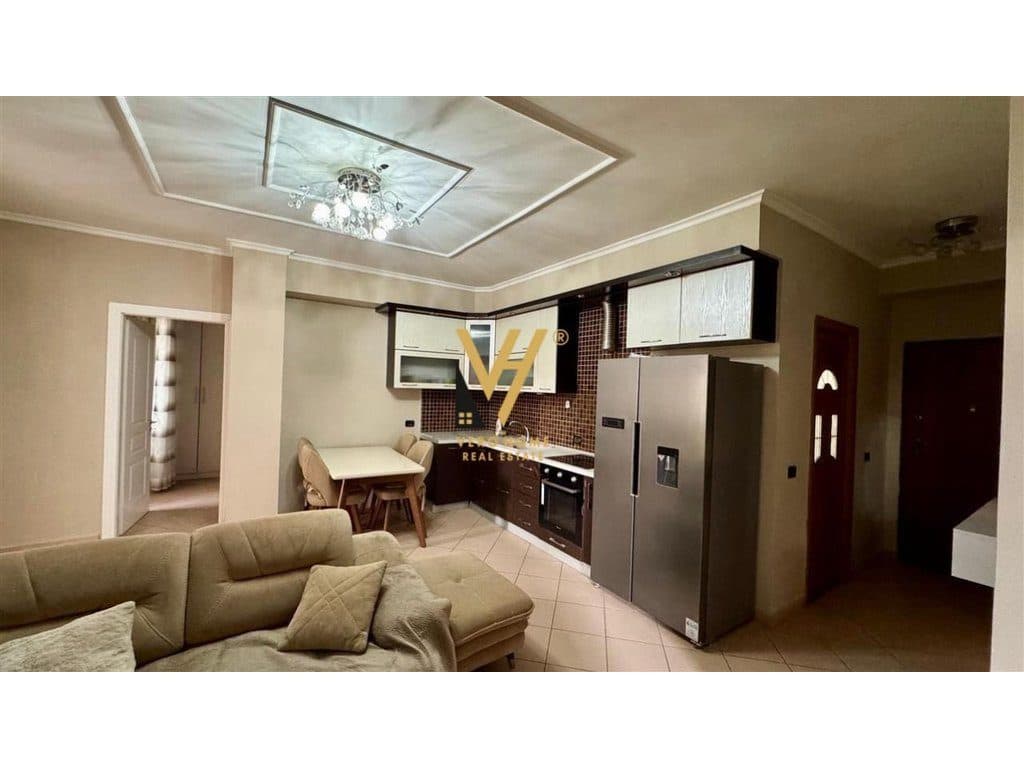 JEPET APARTAMENT 2+1+BLK ME QIRA TE KODRA E DIELLIT 70.000 LEKE 2