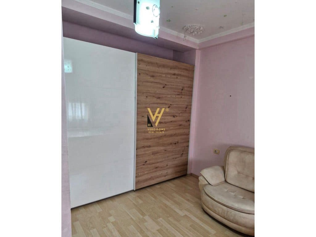 JEPET APARTAMENT 2+1+BLK ME QERA TE STADIUMI DINAMO 75.000 LEKE 3