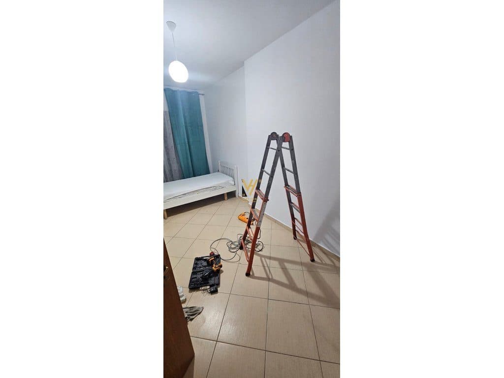 JEPET APARTAMENT 2+1+2 ME QERA NE YZBERISHT 50.000 LEKE 4