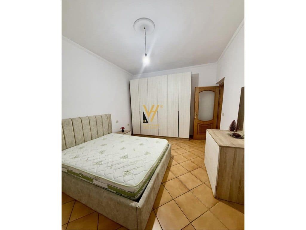 JEPET APARTAMENT 2+1+BLK ME QIRA TE BRRYLI 50.000 LEKE 3
