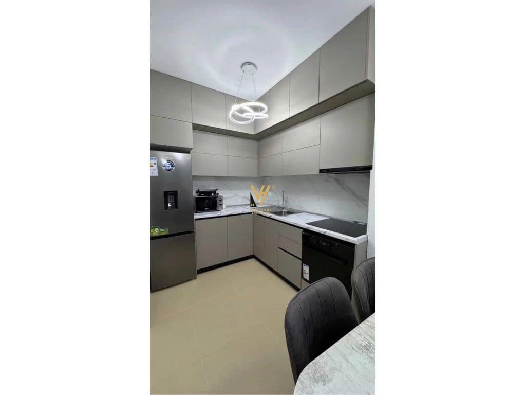 JEPET APARTAMENT 2+1+BLK ME QERA TEK ISH PARKU 700 EURO 2