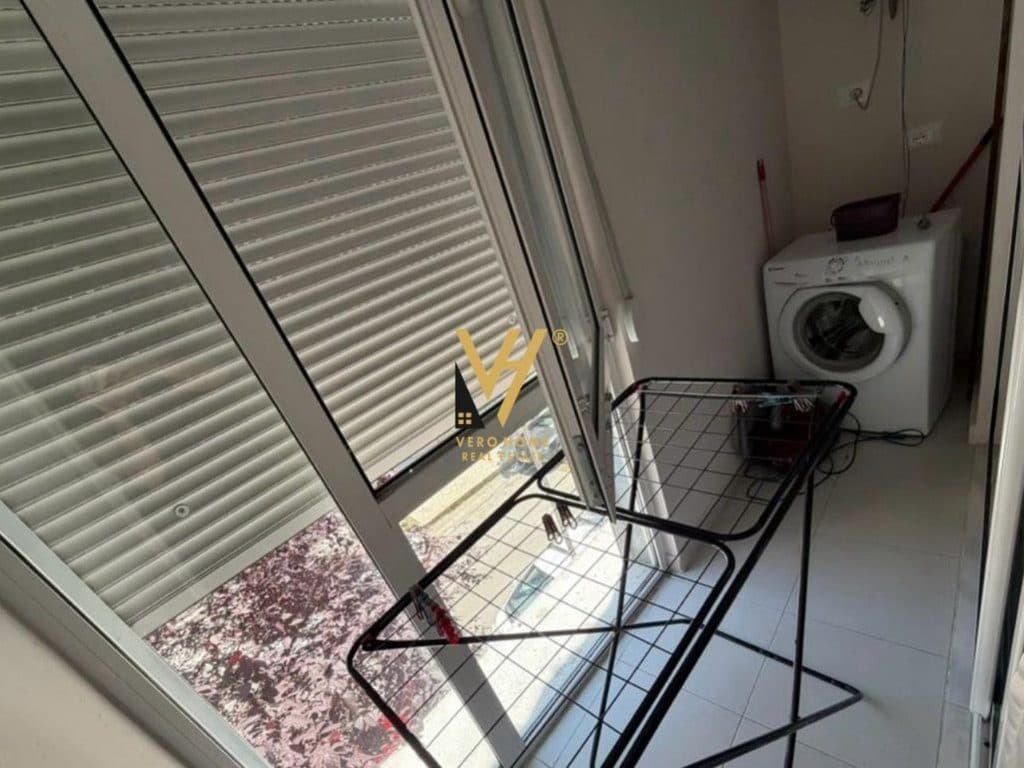 JEPET APARTAMENT 2+1+BLK ME QERA TE RRUGA E BARRIKADAVE 750 EURO 4