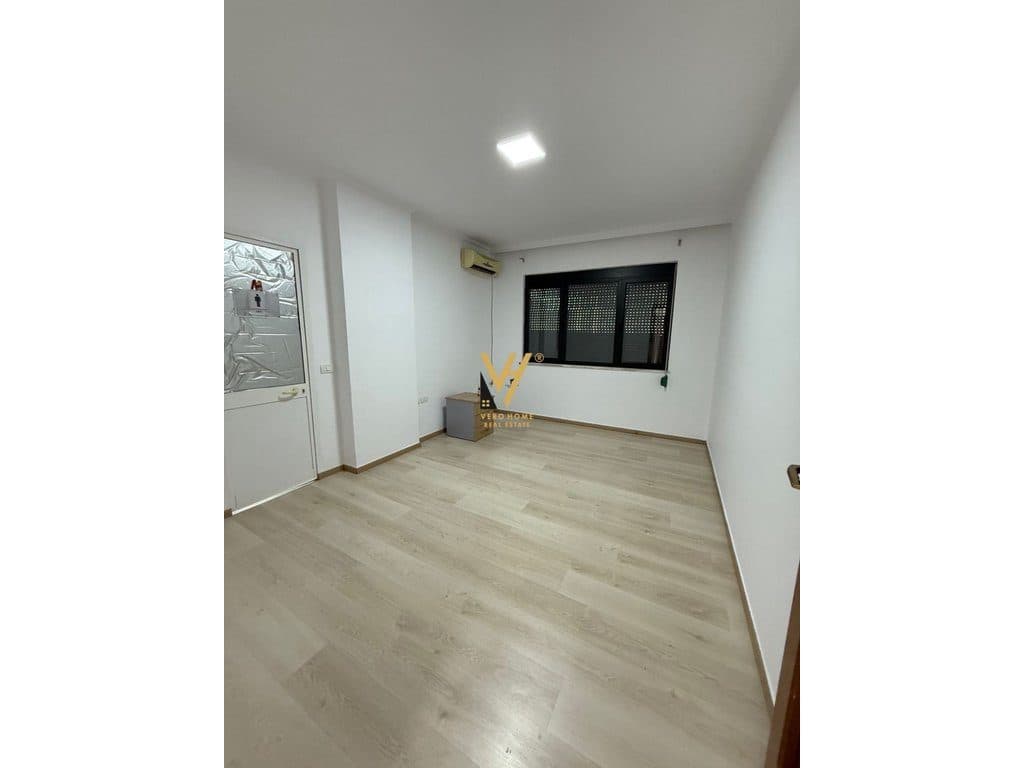 JEPE AMBJENT 164 M2 ME QIRA TE SHESHI WILLSON 1.400 EURO 3