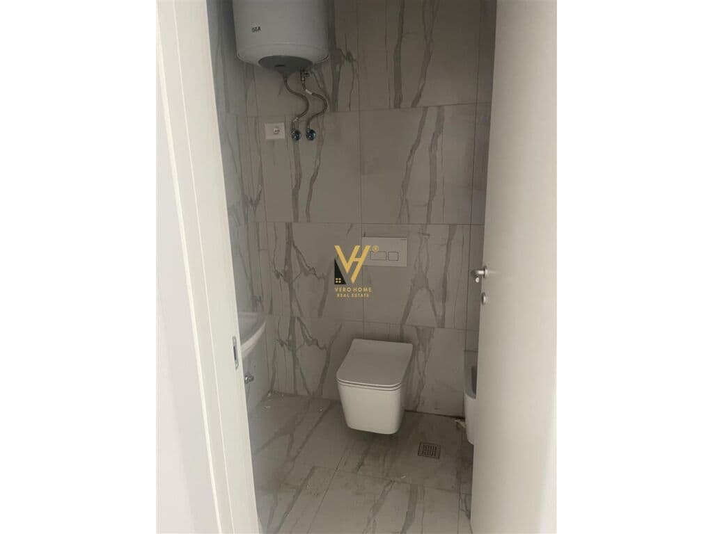 Jepet Zyre me qera te Bulevardi i Ri 148 m2 3