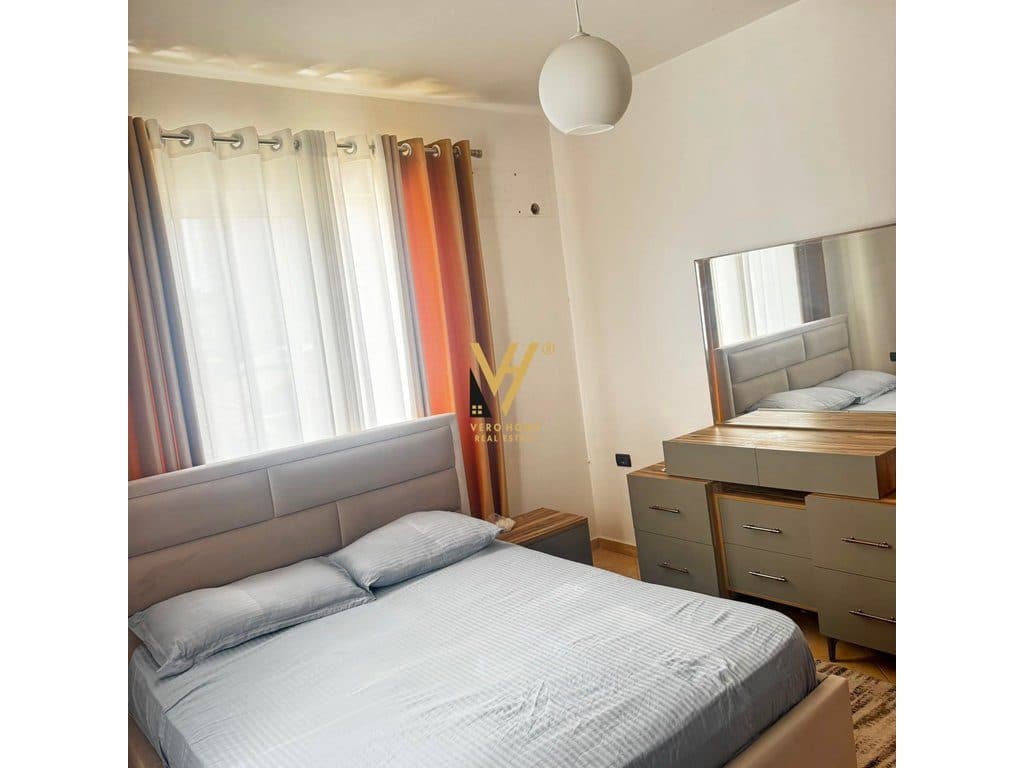 JEPET APARTAMENT 1+1+BLK ME QERA TE 5 MAJI 50.000 LEKE 3