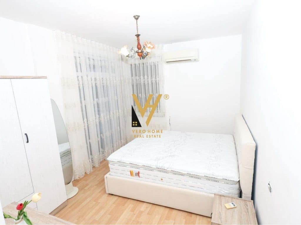 JEPET APARTAMENT 2+1 ME QERA TE KOPSHTI BOTANIK 100.000 LEKE 3
