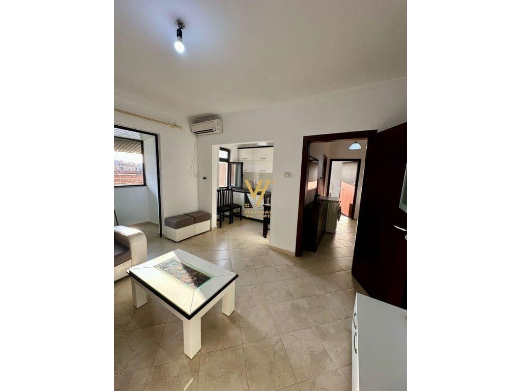JEPET APARTAMENT 1+1+BLK ME QIRA TE RR.DRITAN HOXHA 40.000 LEKE 2