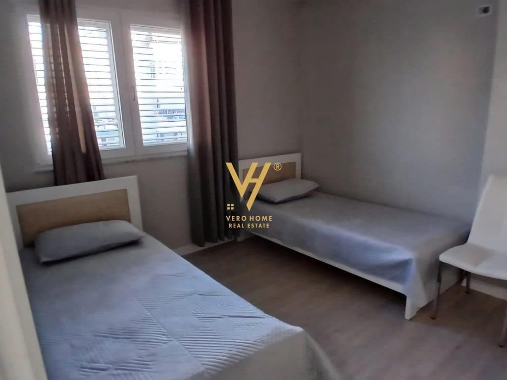 JEPET APARTAMENT 2+1+BLK ME QERA TE KODRA E DIELLIT 65.000 LEKE 3
