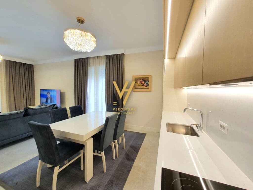 Jepet apartament 2+1 me qera te Teg 100m2
