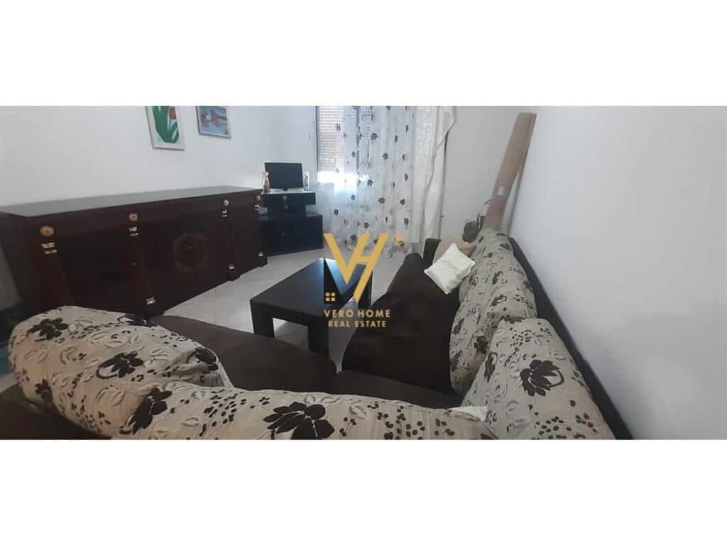 Jepet Apartament 2+1+ballkon me qera te Petro Nini Luarasi 72 m2 4