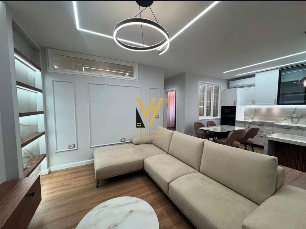 JEPET APARTAMENT 2+1+2 ME QERA TE SELVIA 900 EURO