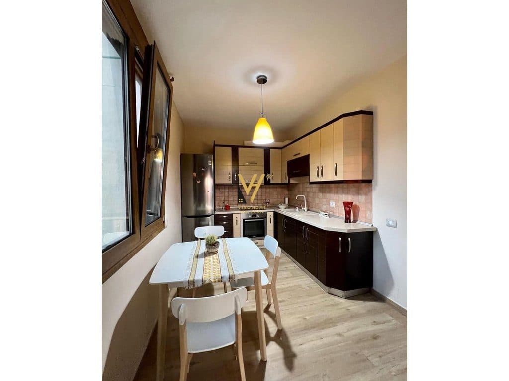JEPET APARTAMENT 1+1+BLK ME QERA TE MYSLYM SHYRI 80.000 LEKE 3