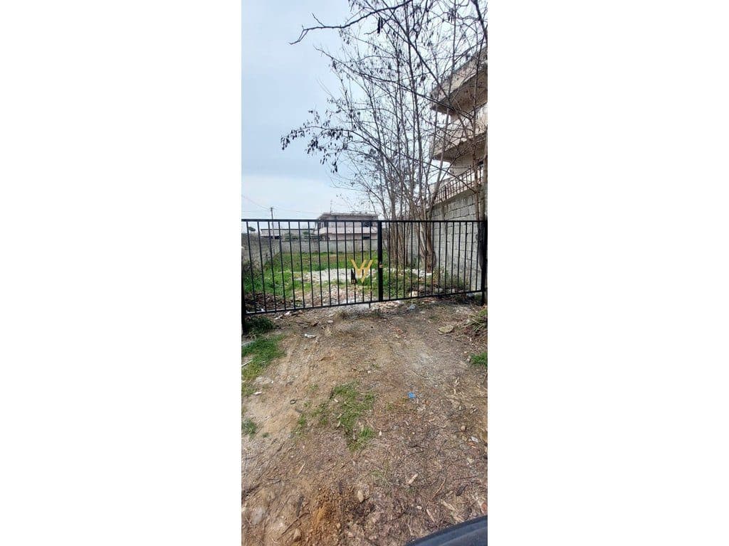 SHITET TOKE 600 M2 NE KASHAR 120.000 EURO 2