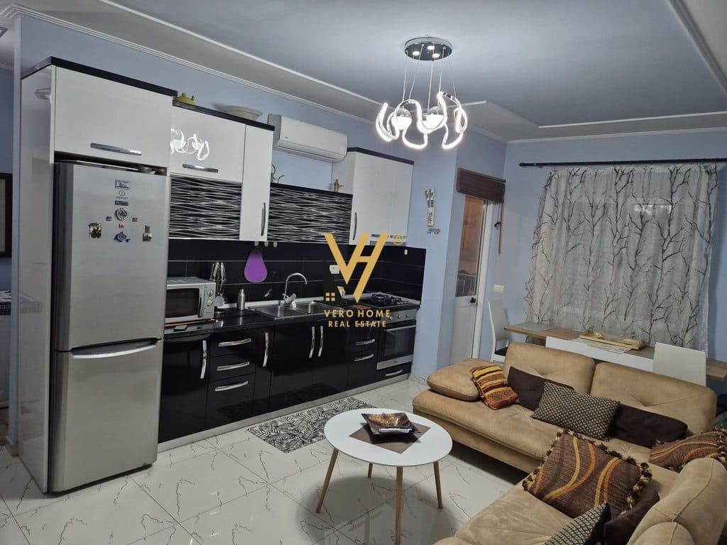 JEPET APARTAMENT 2+1+BLK ME QIRA TE TREGU ELEKTRIK 700 EURO 2
