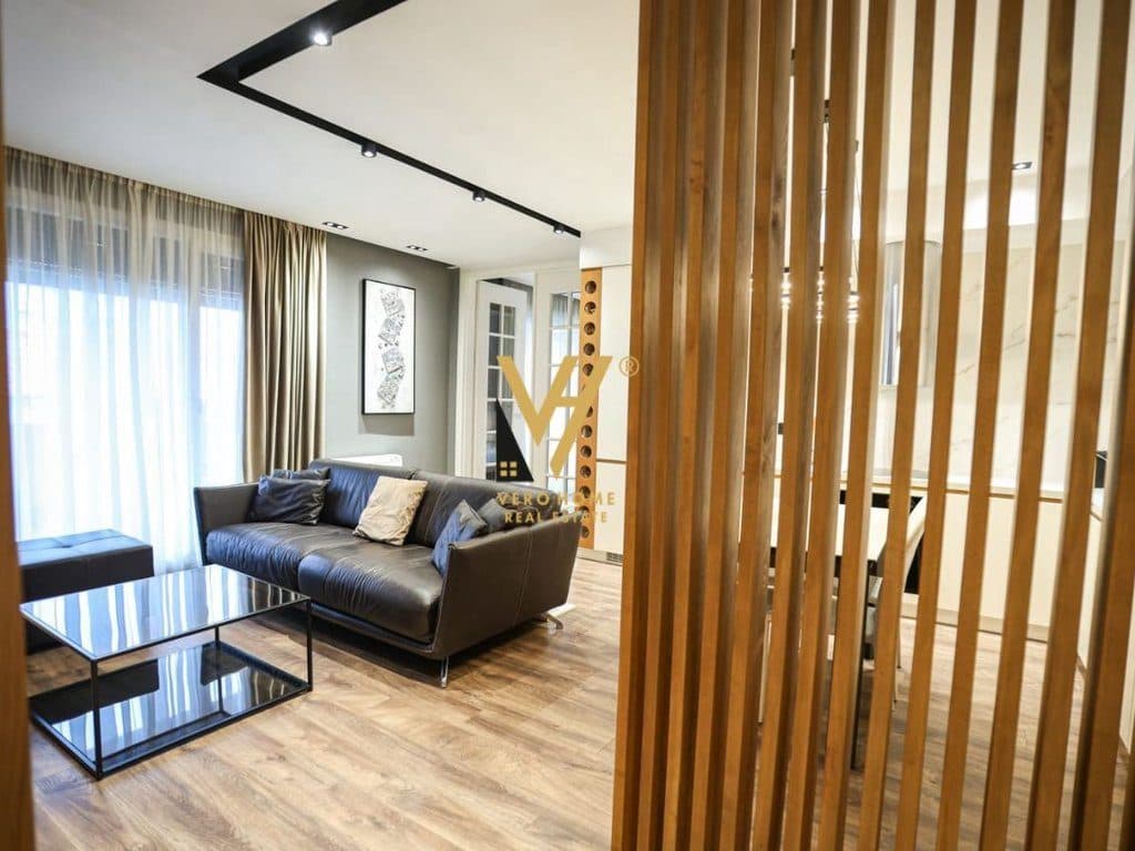 JEPET APARTAMENT 2+1+2+2 BLK ME QIRA TE TOPTANI, QENDER 1.500 EURO