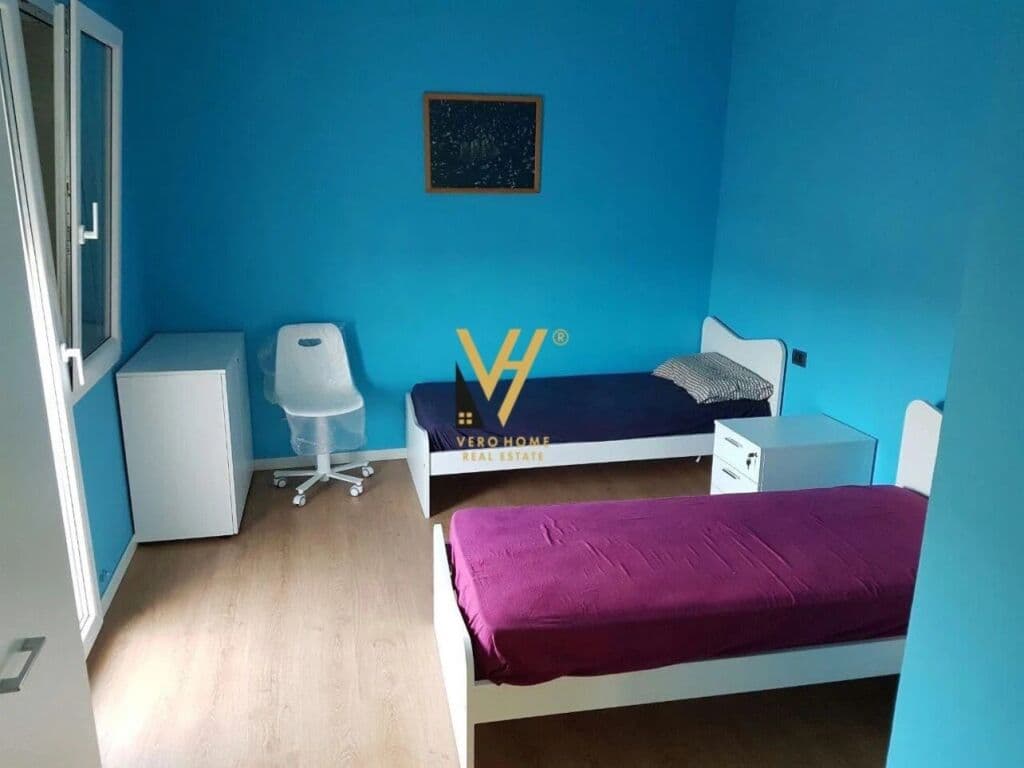 Shitet Vile tre Kateshe ne Marikaj , Vore 1860 m2 3