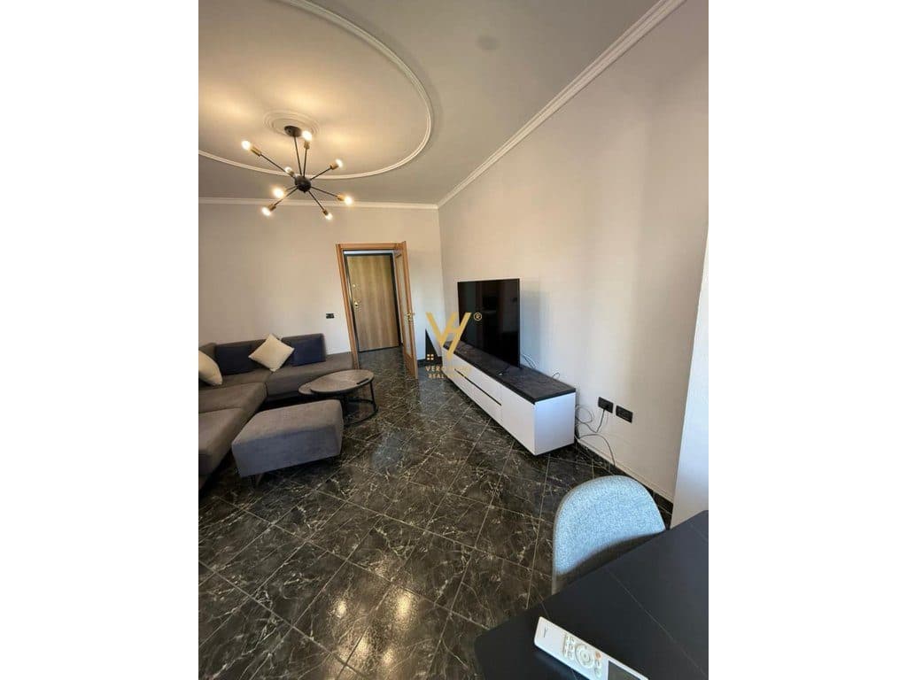 JEPET APARTAMENT 2+1+2+BLK ME QIRA TE RRUGA ELBASANIT 800 EURO 2