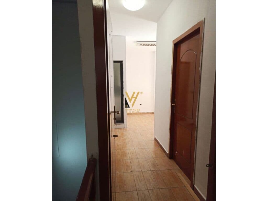 Jepet Zyre me qera te Rruga e Barrikadave 70 m2 2