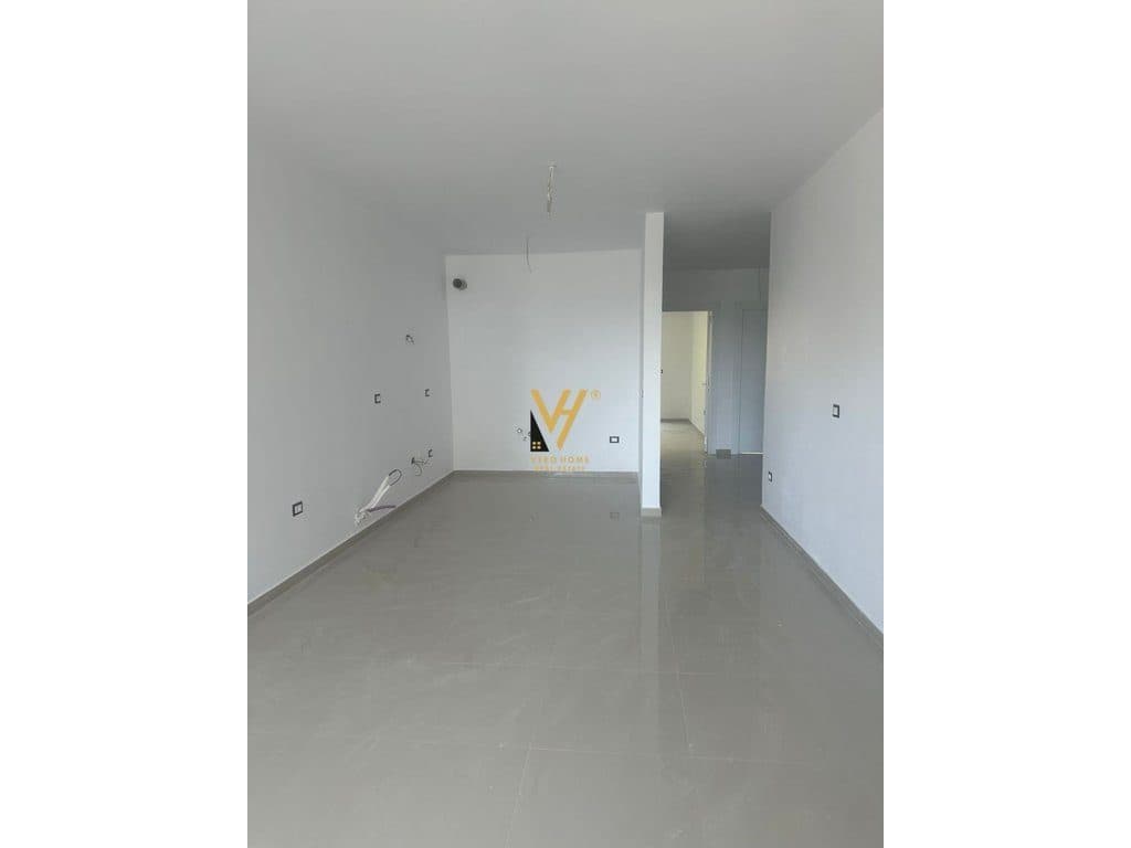 SHITET APARTAMENT 2+1+2 NË KOM.WHITE HILL TE CURRILAT, DURRËS 285.000 EURO 3