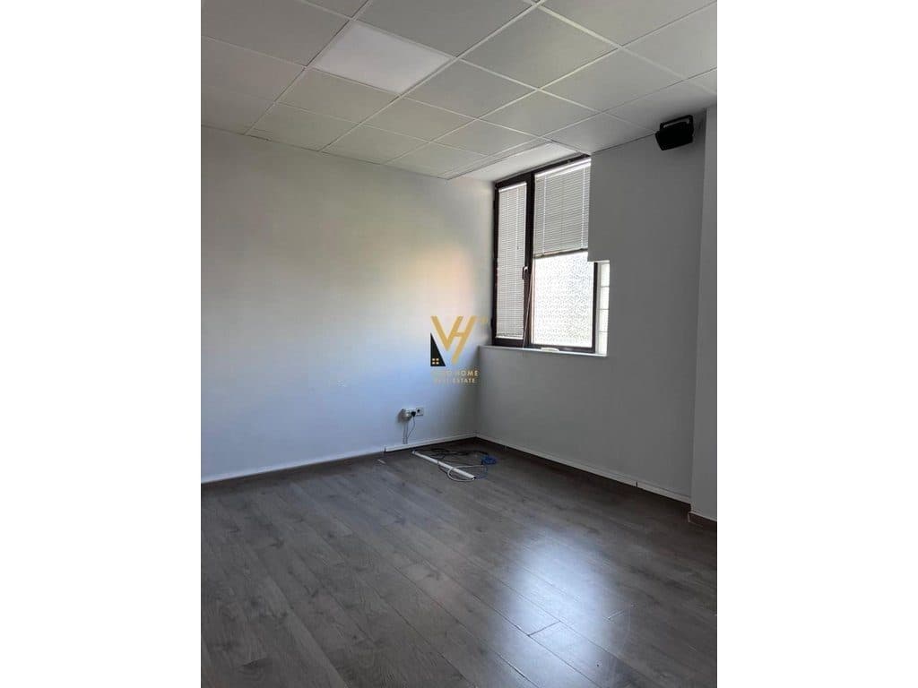 JEPET ZYRE 200 M2 ME QERA NE BLLOK 200.000 LEKE 2