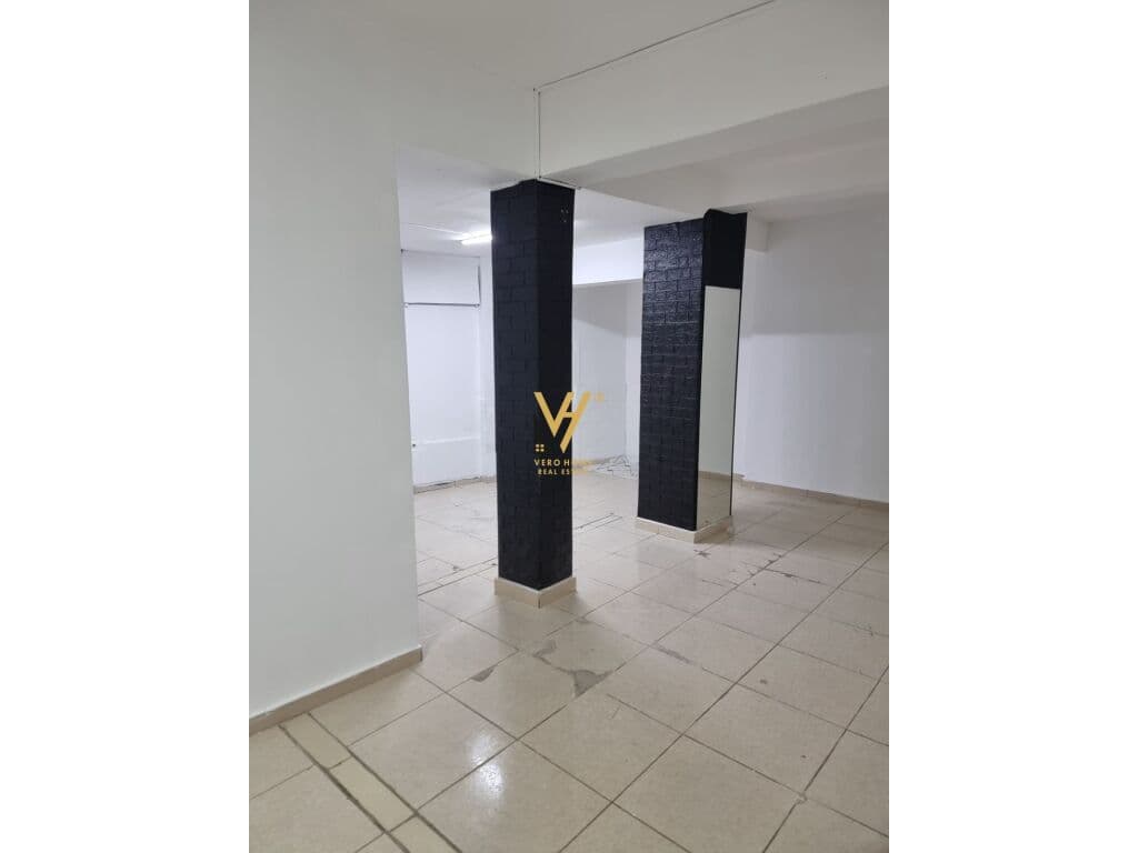 Jepet Dyqan me qera ne Laprake 45 m2 2