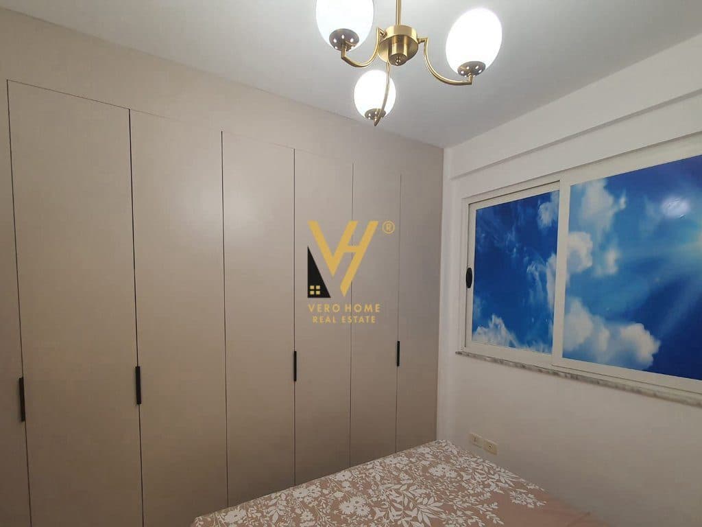 JEPET APARTAMENT 1+1+BLK ME QERA TE KODRA E DIELLIT 55.000 LEKE 4