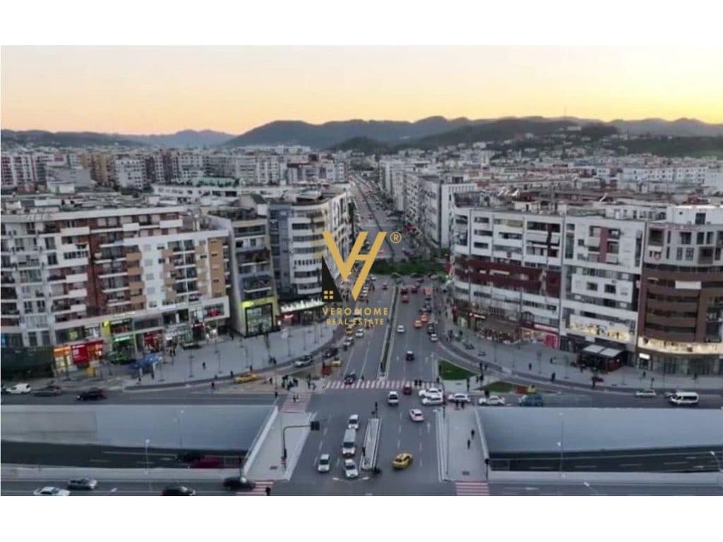 SHITET APARTAMENT 3+1+2+BLK NE ASTIR 200.000 EURO