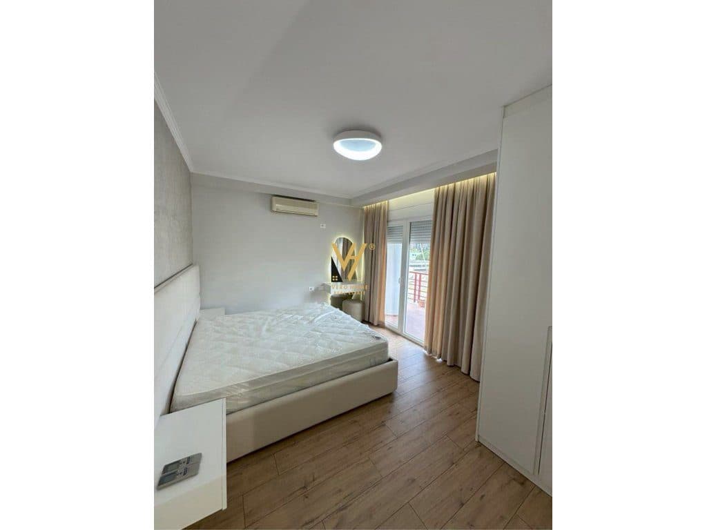 JEPET APARTAMENT 2+1+2+BLK ME QERA NE DON BOSKO 1.000 EURO 2