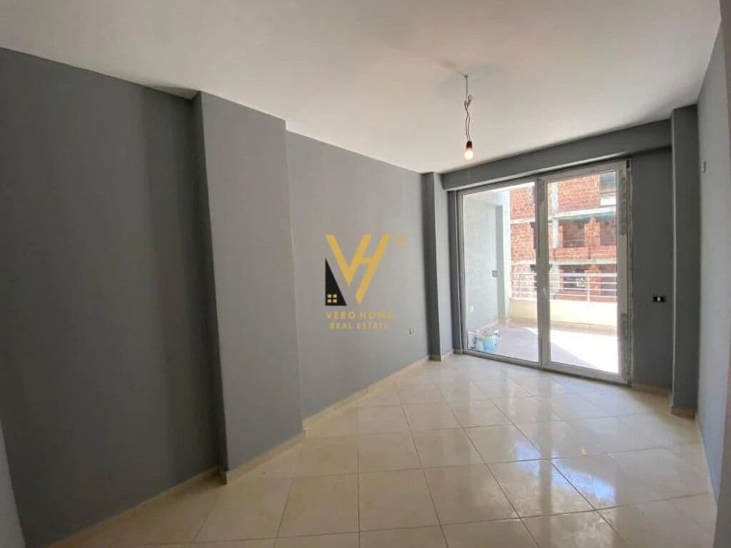 Jepet Apartament 2+1+2 me qera te Kopshti Botanik 112 m2 2