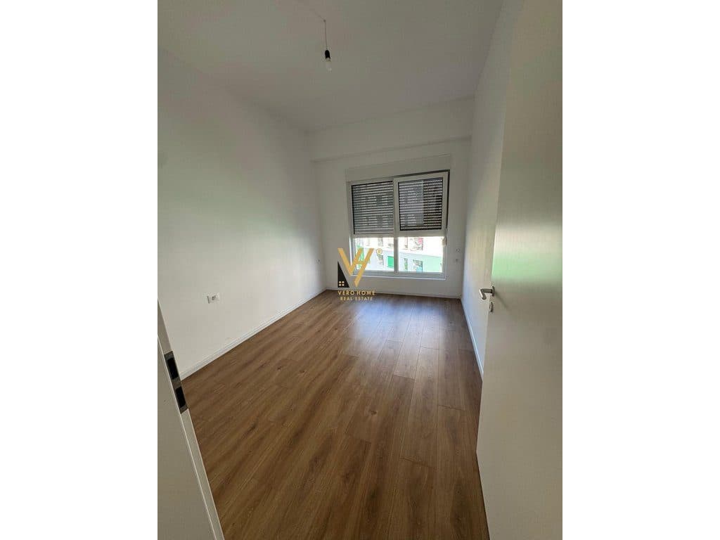 JEPET ZYRE 60 M2 TE KAIMI, ALI DEMI 35.000 LEKE 3