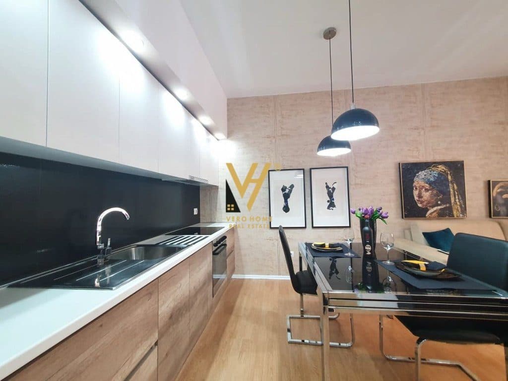 JEPET APARTAMENT 1+1+VERANDE ME QERA TE 21 DHJETORI 700 EURO 3