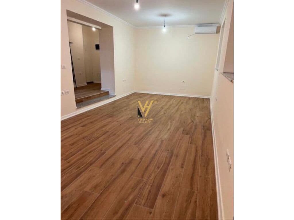 Jepet Apartament 1+1 me qera te Rruga e Durresit 84 m2 3
