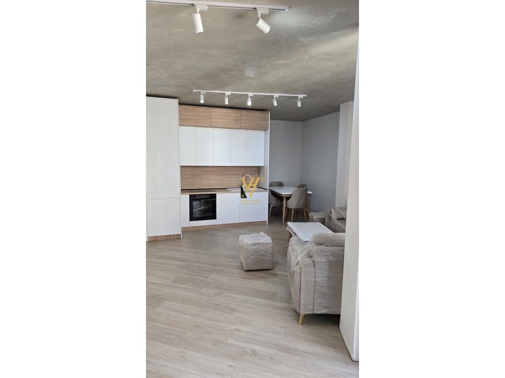 JEPET APARTAMENT 1+1+BLK ME QERA NE ASTIR 60.000 LEKE 2