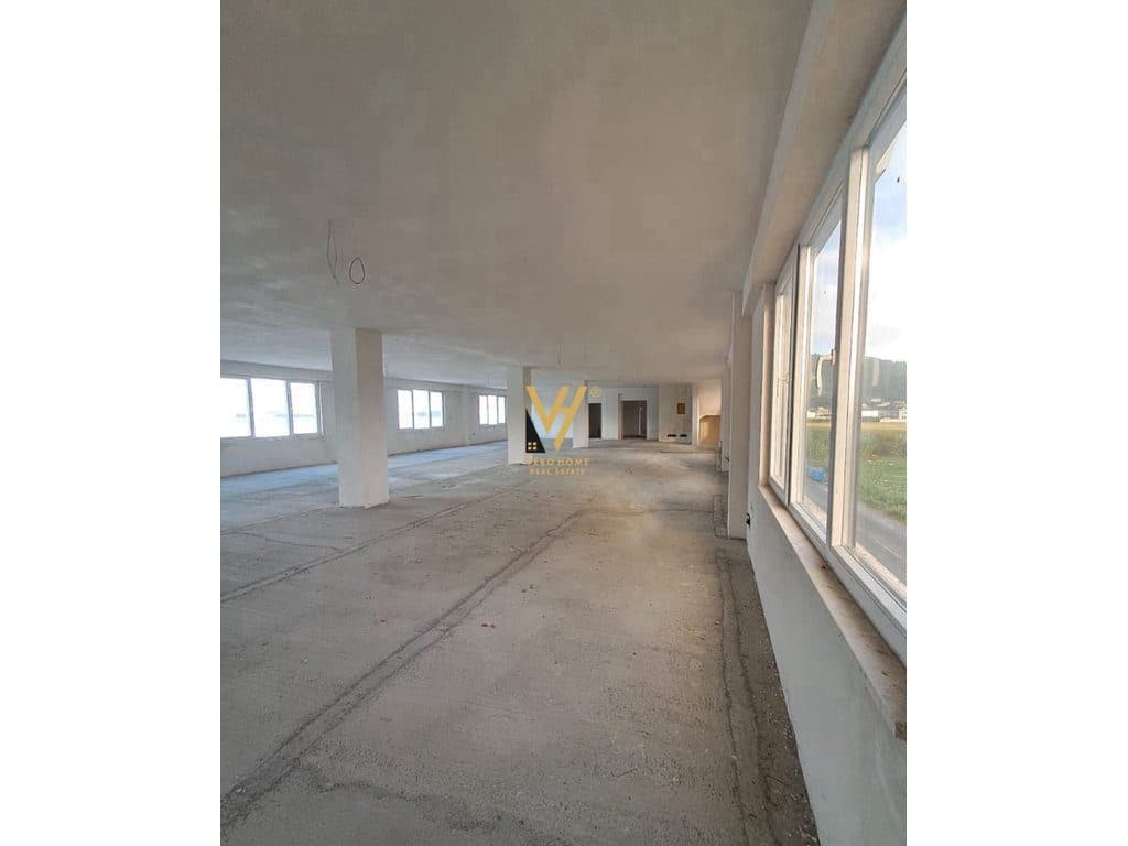 JEPET AMBIENT BIZNESI 1.280 M2 ME QIRA NE VAQARR 13.000 EURO 1