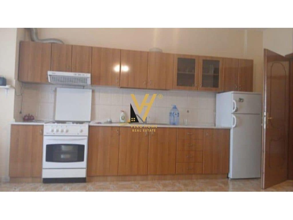 JEPET APARTAMENT 1+1+BLK ME QERA TE MYSLYM SHYRI 600 EURO