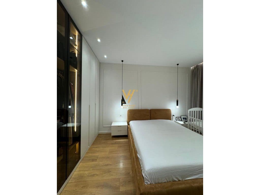 JEPET APARTAMENT 1+1+BLK ME QIRA TE RRUGA NDRE MJEDA 65.000 LEKE 4