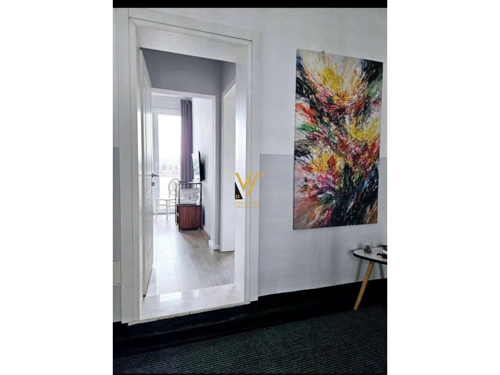 SHITET KATI I FUNDIT I NJE PALLATI TE RRUGA E DURRESIT 927.000 EURO 3