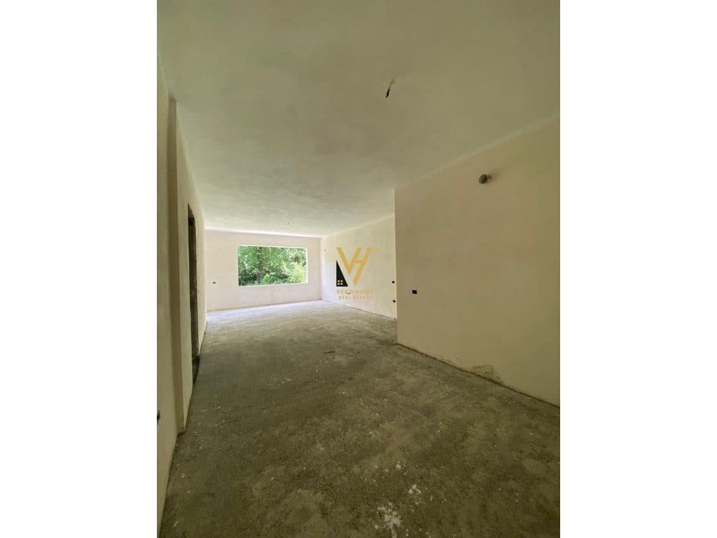 SHITET APARTAMENT 2+1+2+BLK TE RRUGA E ELBASANIT 200.000 EURO