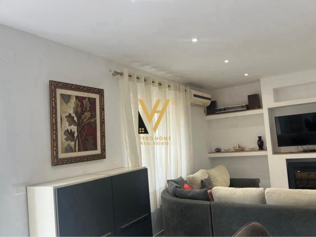 JEPET APARTAMENT 2+1 ME QERA TE RRUGA BESA 55.000 LEKE