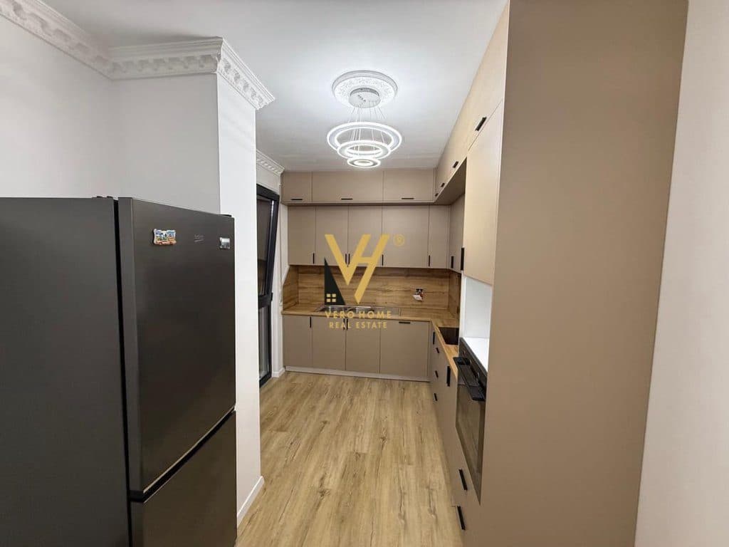 JEPET APARTAMENT 2+1+BLK ME QIRA TE ISH SHESHI SHQIPONJA 85.000 LEKE 2