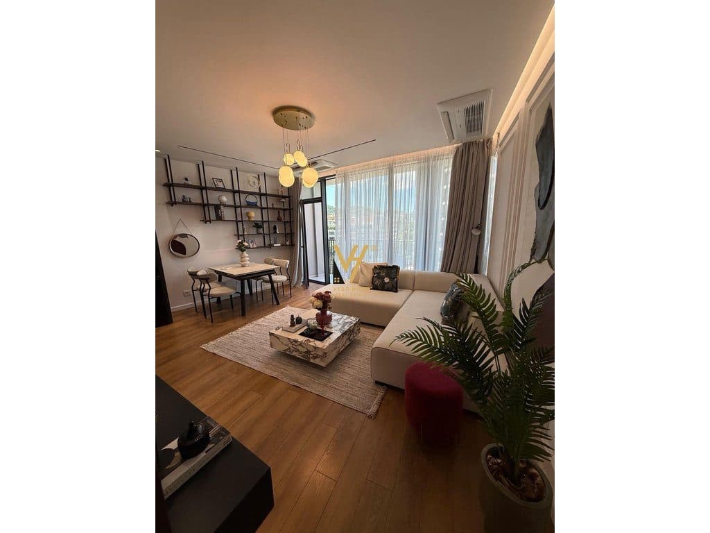 JEPET APARTAMENT 2+1+2+2BLK ME QIRA TE LIQENI ARTIFICIAL 1.900 EURO
