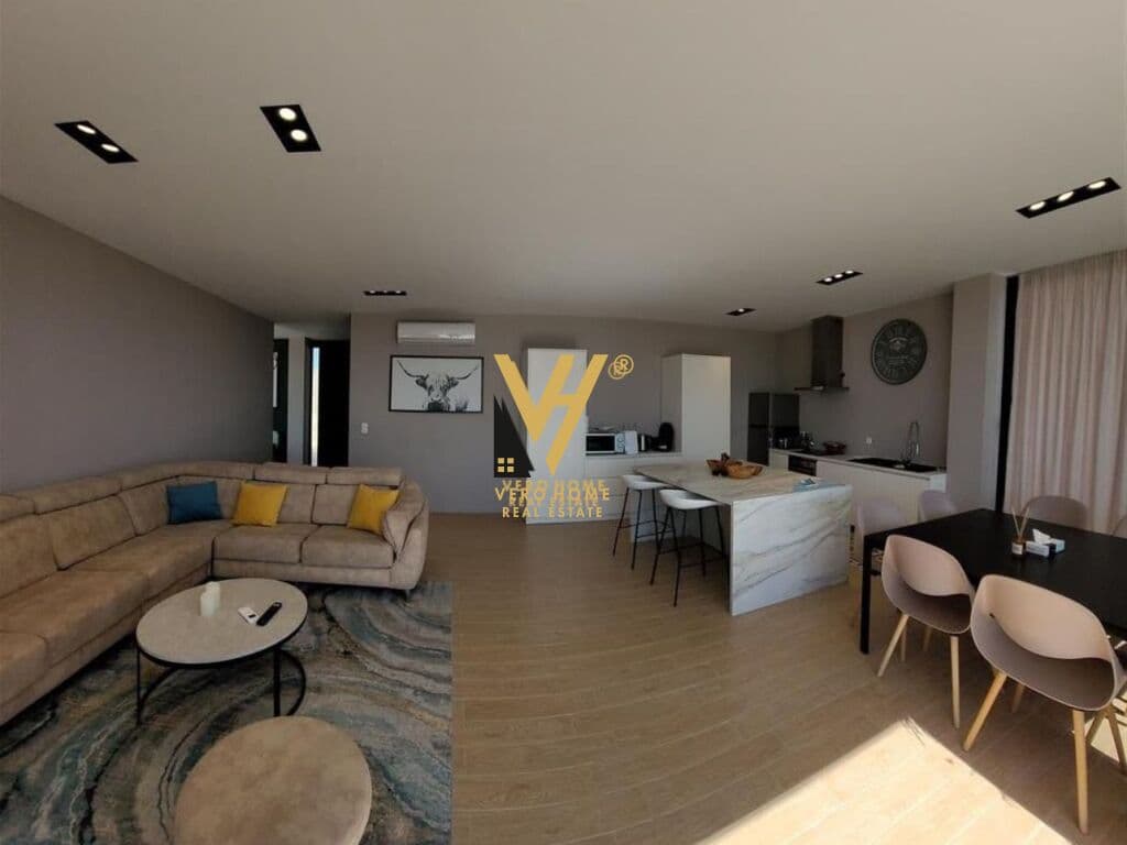 JEPET VILE LUKSOZE ME QERA PRANE CITY PARK 7.000 EURO 2
